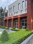 Комерційне приміщення. Оренда 85 кв.м. Фасад.