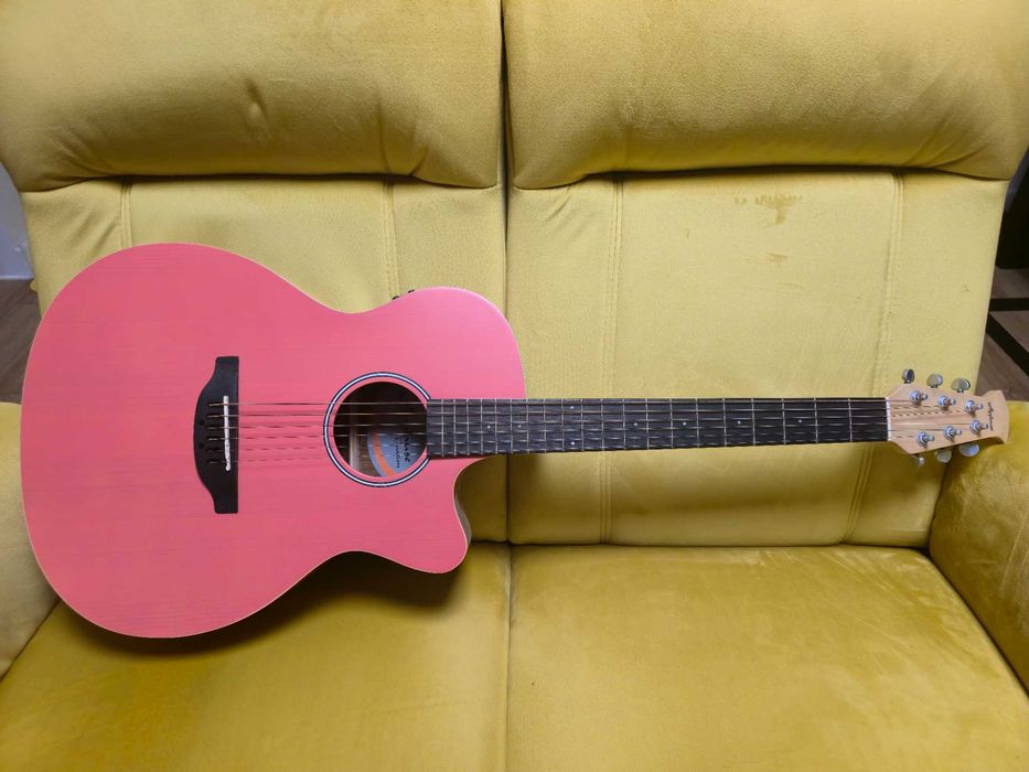 Gitara elektroakustyczna Ovation APPLAUSE Jump OM Cutaway Peach