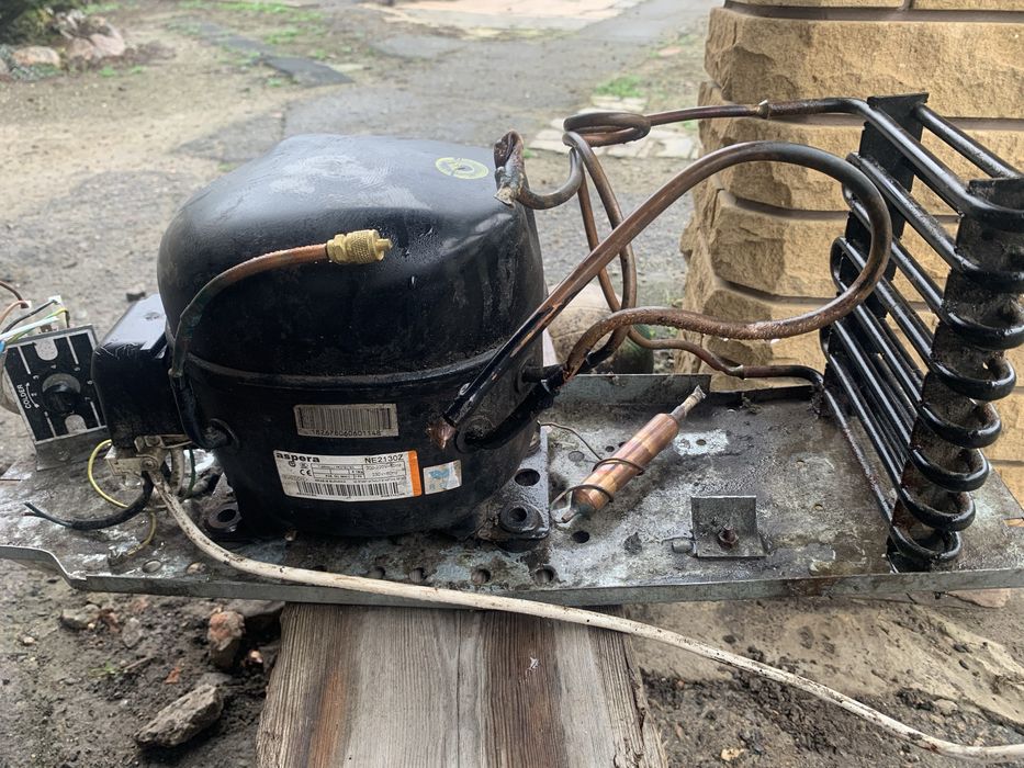 Мотор для холодильника компрессор морозилка ларь морозильный