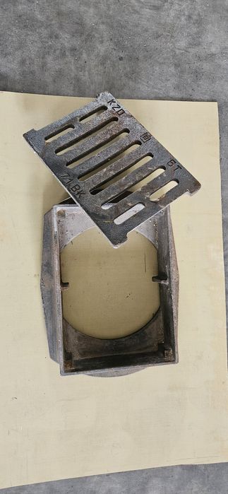 Wpust uliczny d400 kratka ściekowa deszczowa