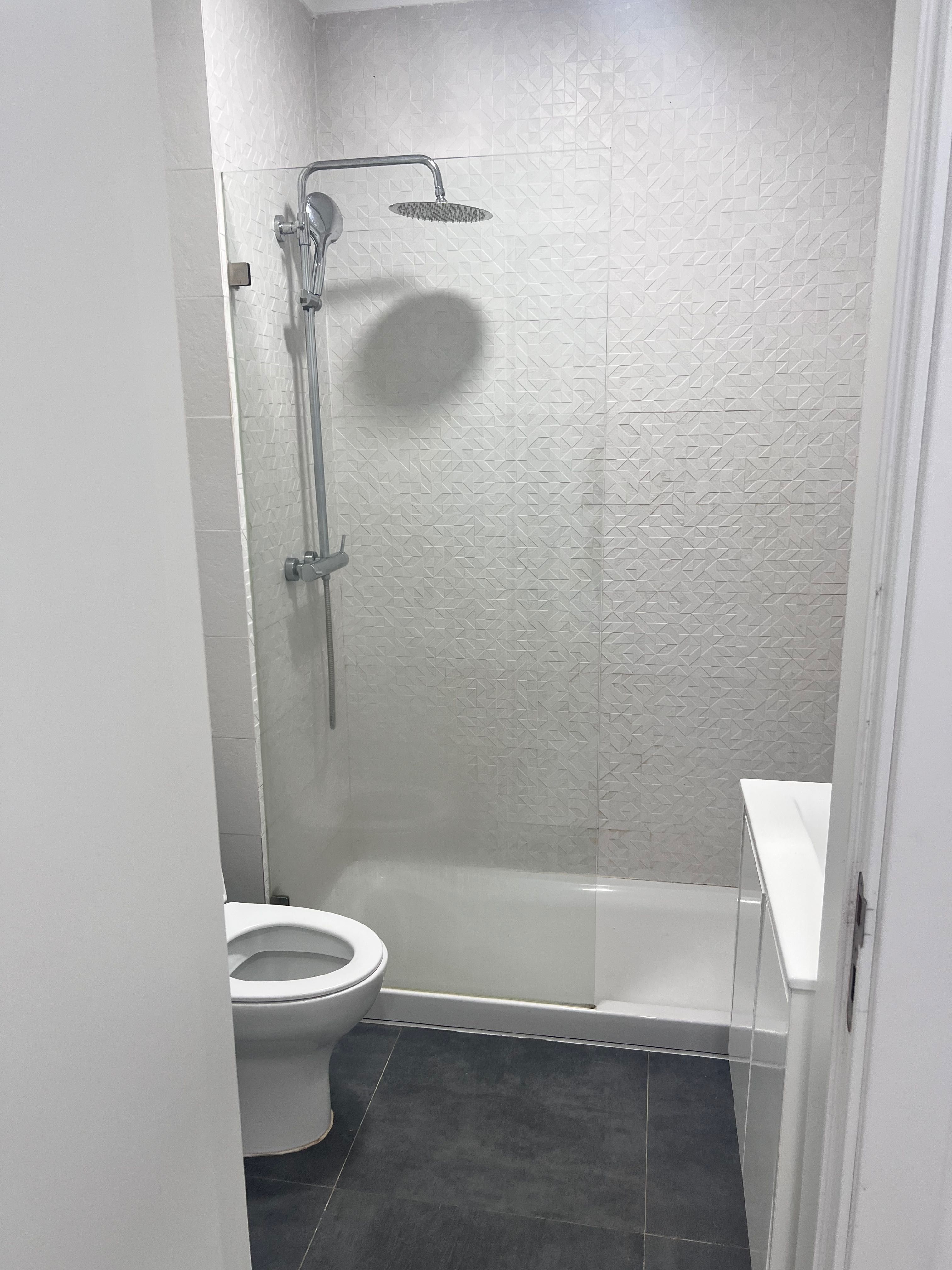 Alugo cama em Qurto compartilhado só  pagam a partir do dia que entrar