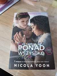 Ponad wszystko Nicola yoon okładka filmowa młodzieżowa