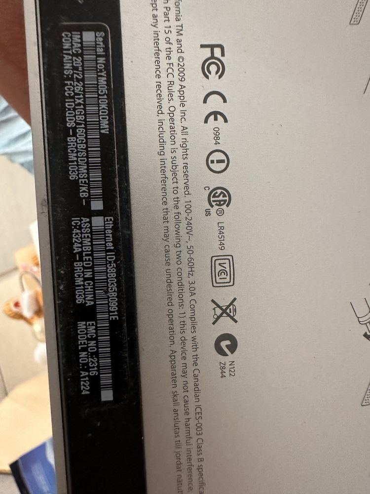 Imac 20” Apple model A 1224 + licencja Windows 10.