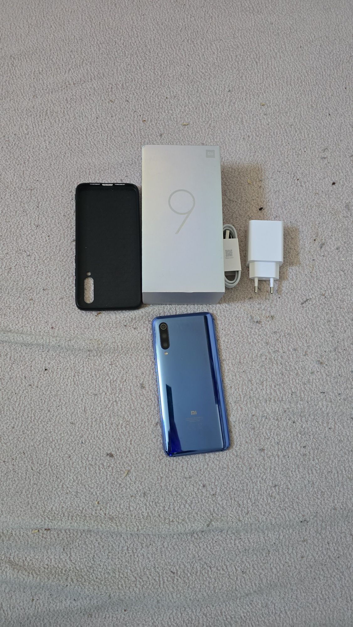 Xiaomi mi9 6 ram 128gb em ótimo estado