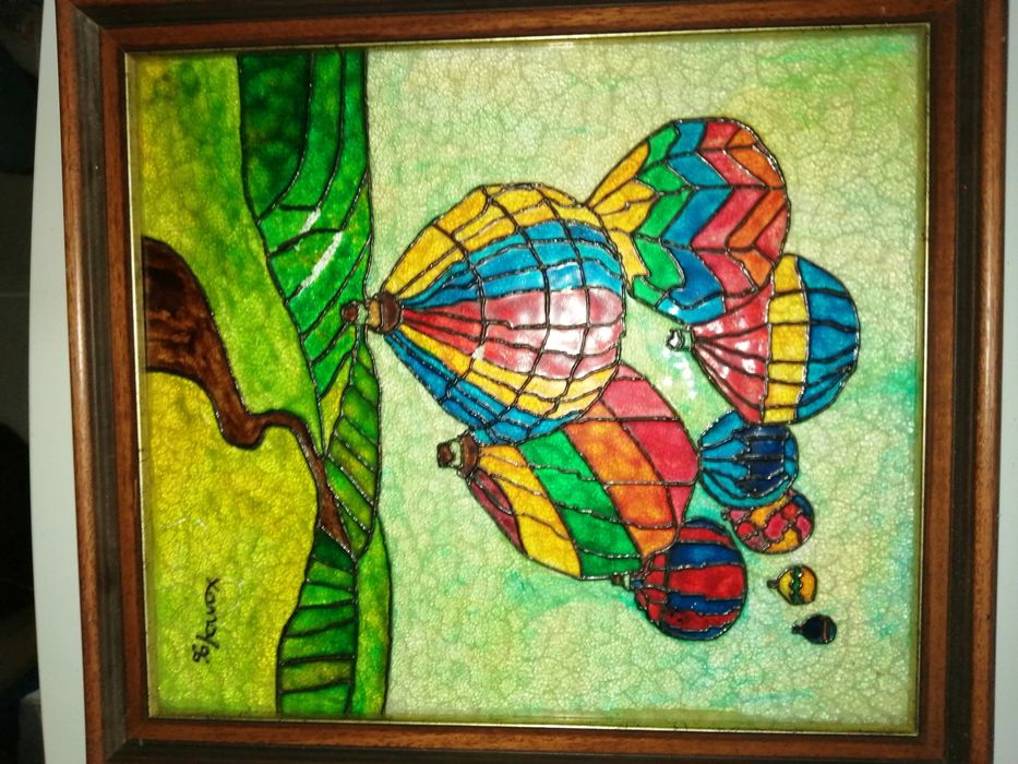 quadro "Balões" - Vitral Pintado à mão	Medidas	42 cm x 47 cm*