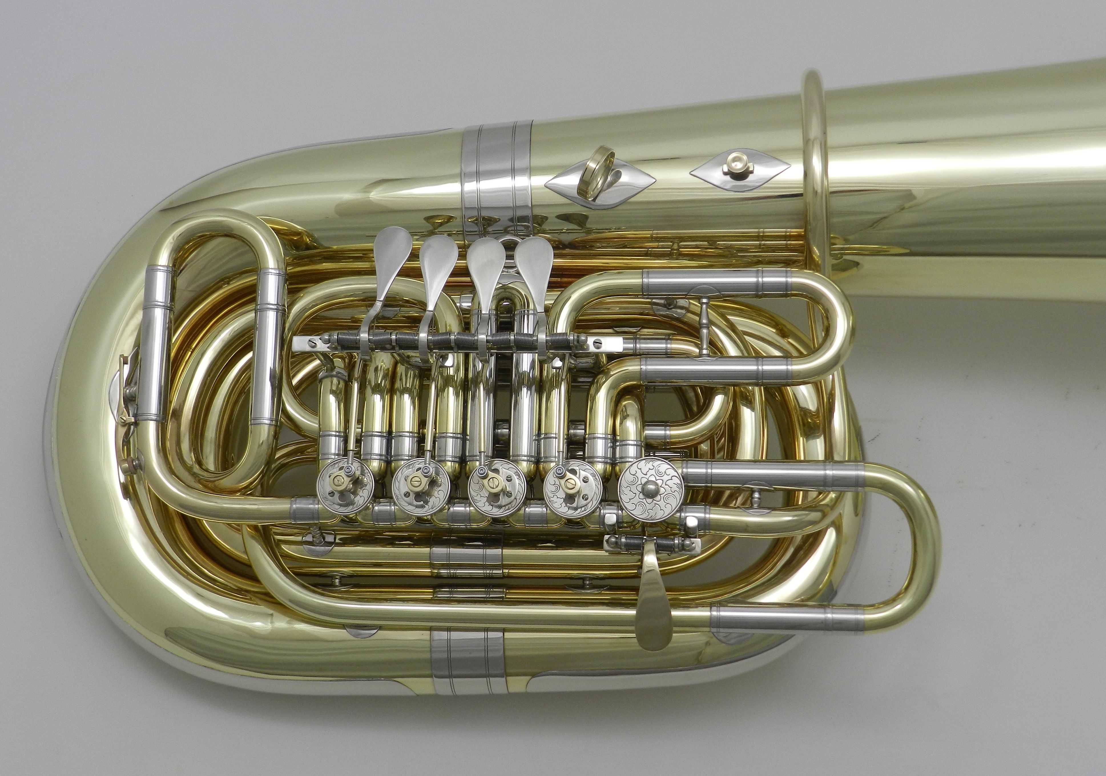 Tuba CC Miraphone Po remoncie kapitalnym model 186 4/4 DR24-029