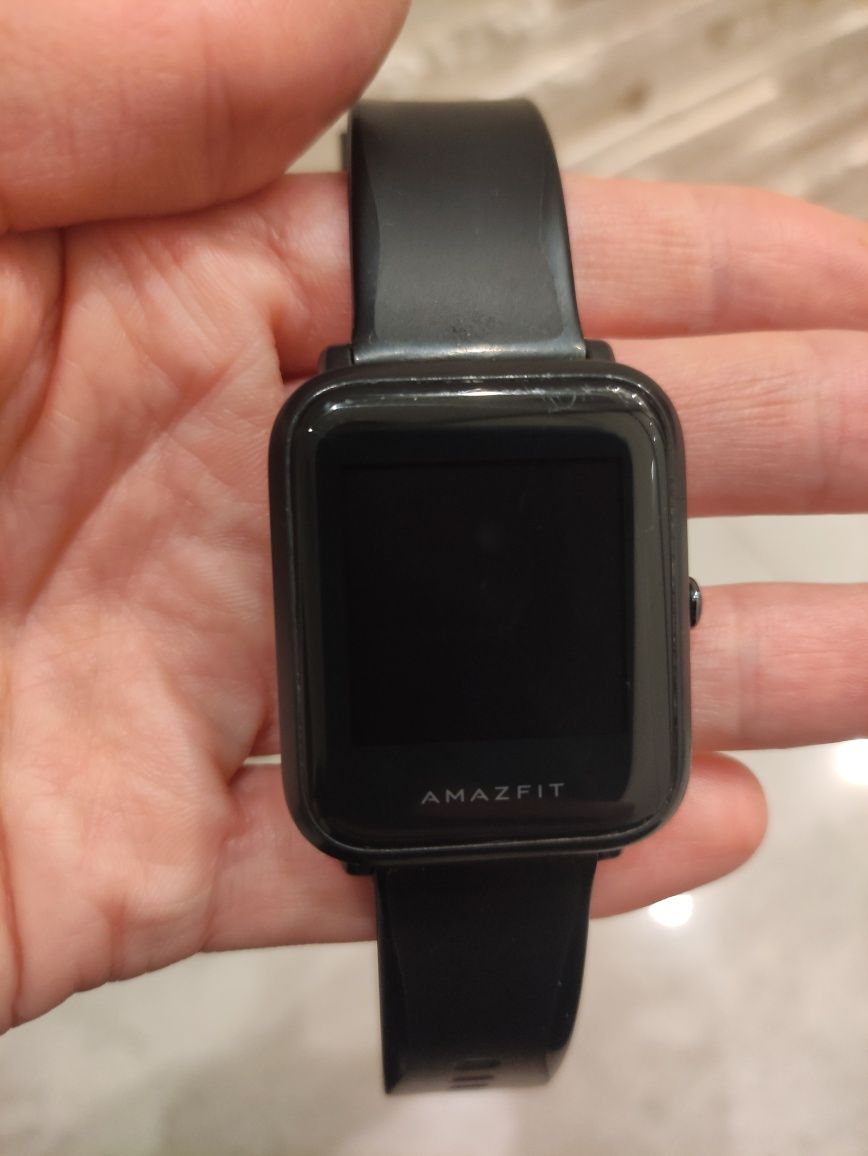 Smartwatch AMAZFIT Czarny