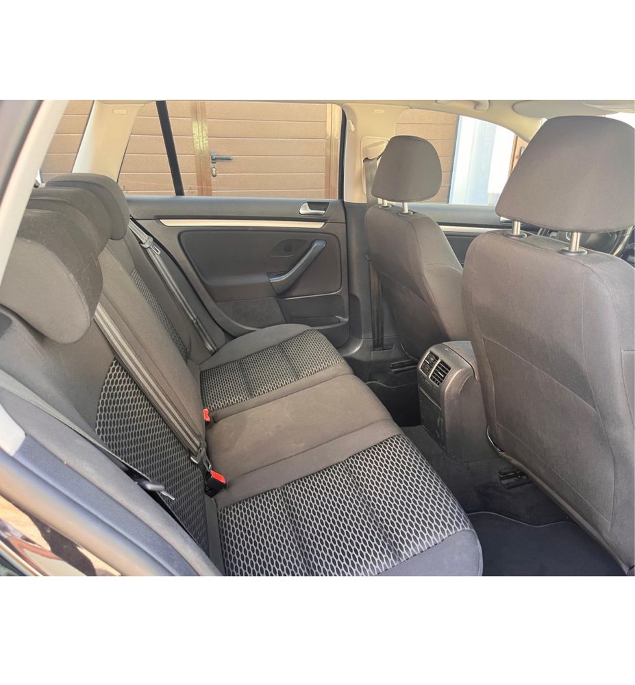 VW Golf Variant 1.6 TDI - como nova