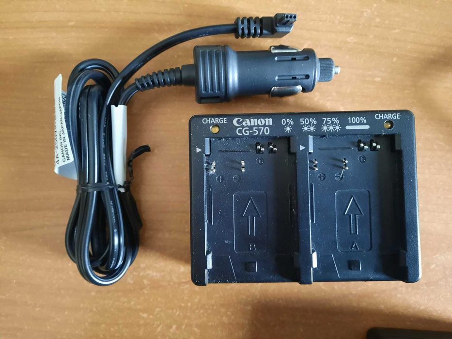 Зарядний пристрій, кабель живлення, акумулятор для фотоапарата Canon