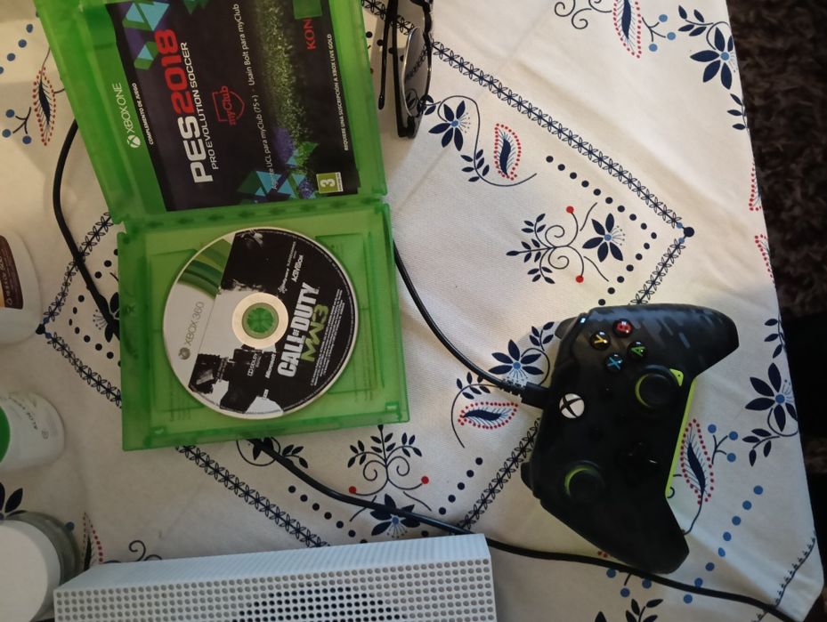 Xbox One Slim 1 terabyte