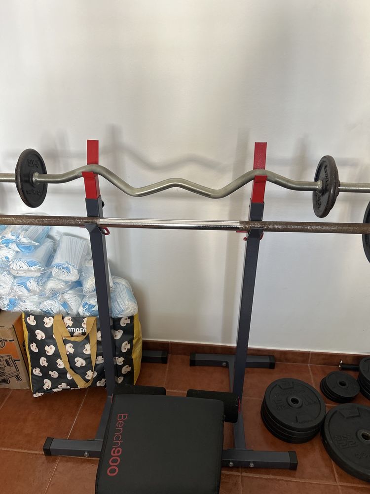 banco e rack ginásio