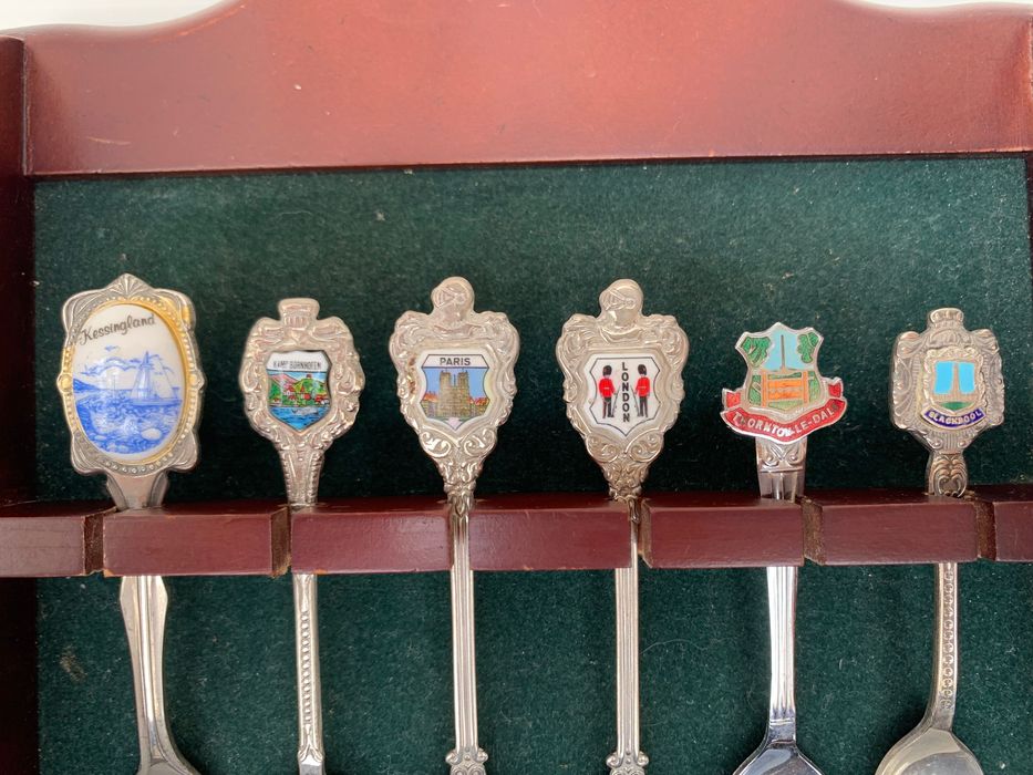 Colheres de coleção com expositor