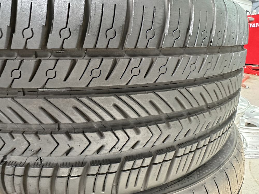 Гума всесезонна Michelin pilot sport all season 4 245/35 R19