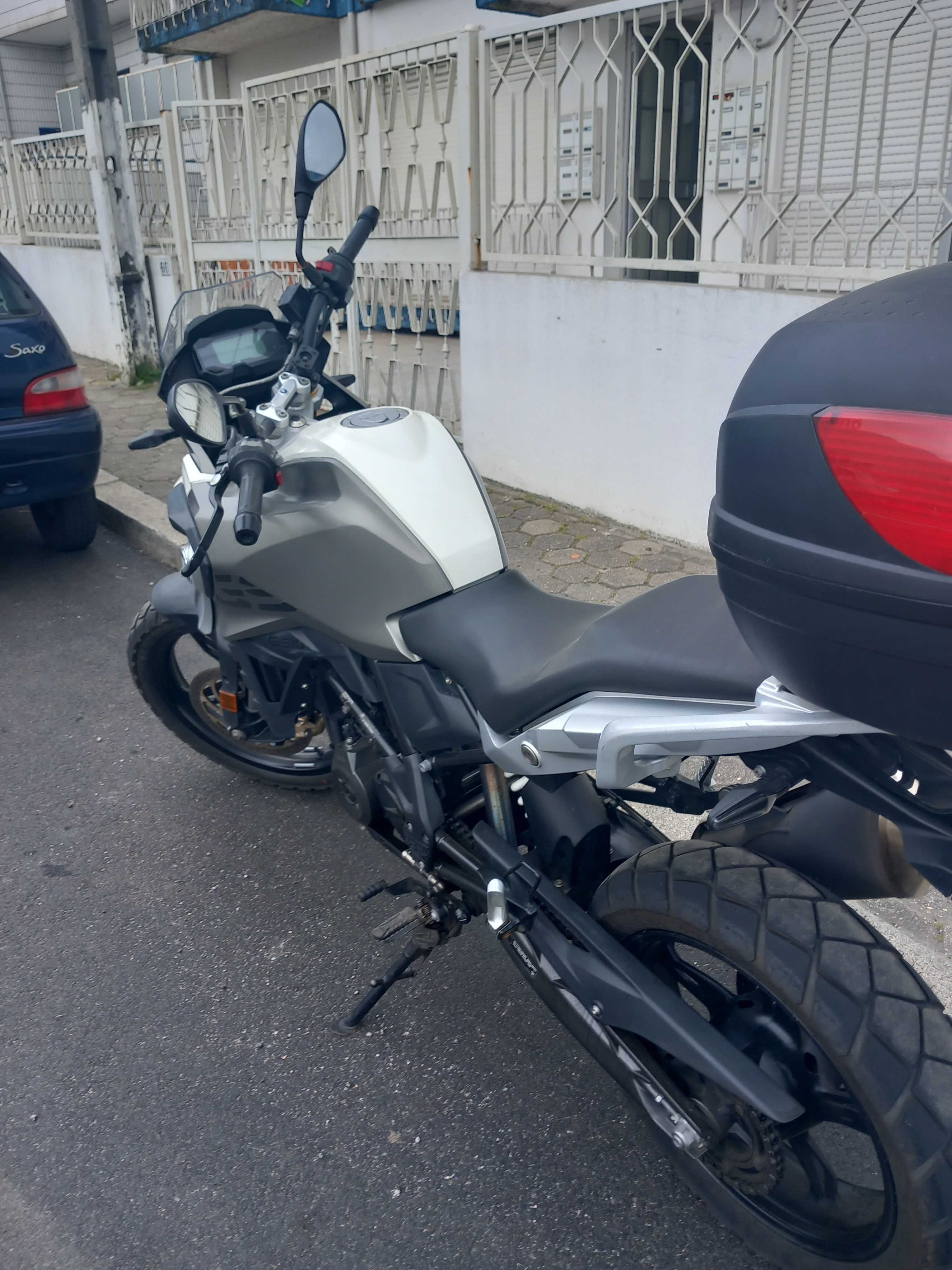 MOTO BMW GS 310 2