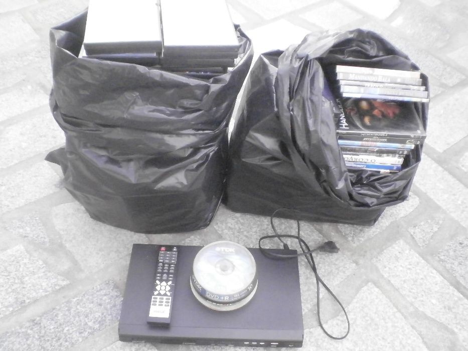 DVD player e filmes com capa