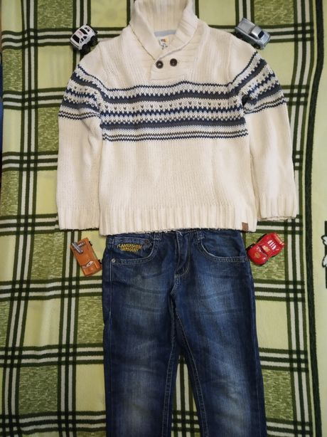 Продам очень классный свитерок на мальчика 6-7 лет