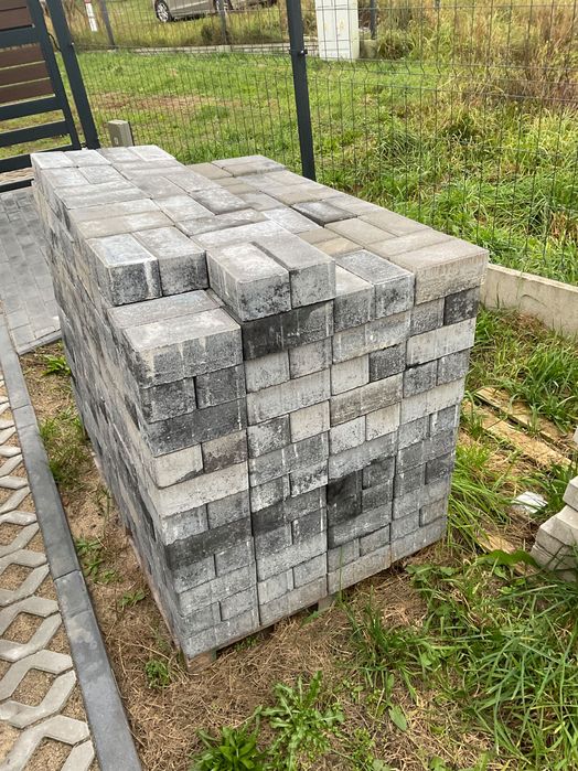 Kostka brukowa - gr. 8 cm