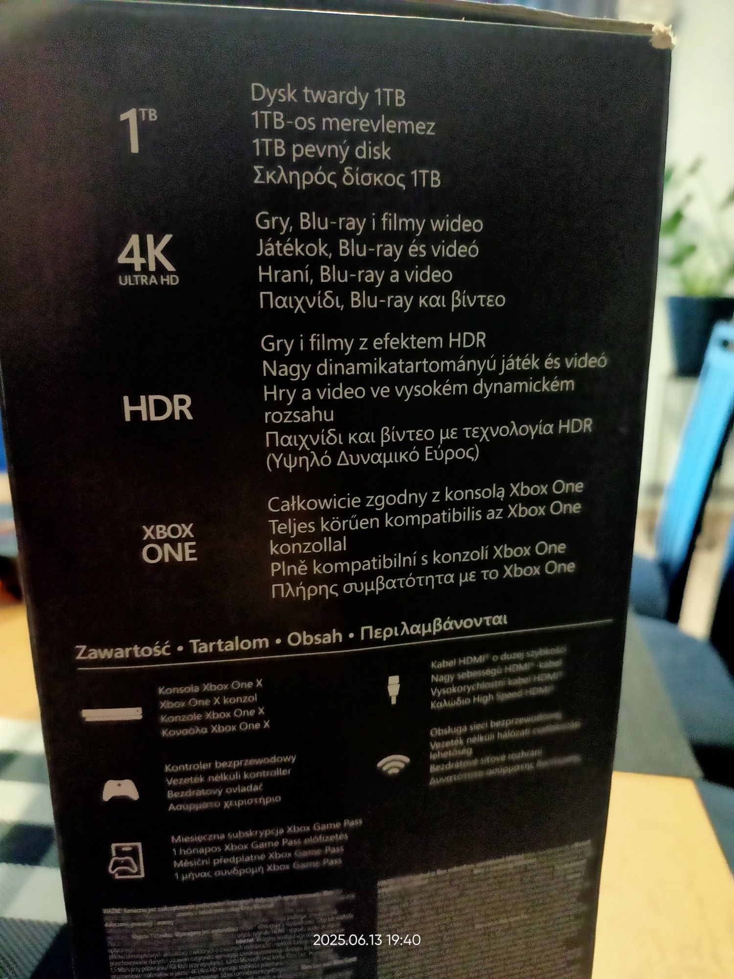 Xbox one s 1Tb +Kinect