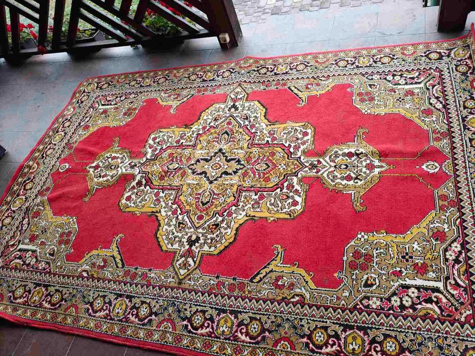 Продам килим/ковер  б/у