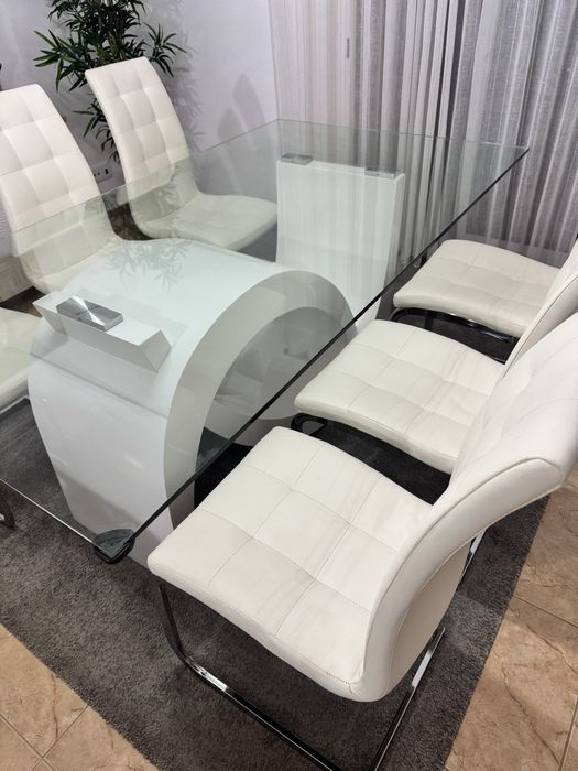 Conjunto Mesa e 6 Cadeiras