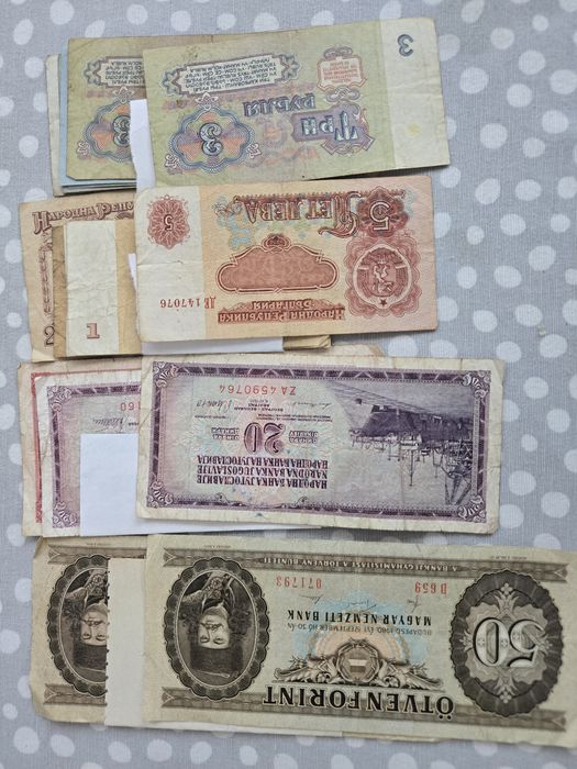 Zestaw starych banknotów PRL/ZSRR/Węgry/Jugosławia – kolekcja