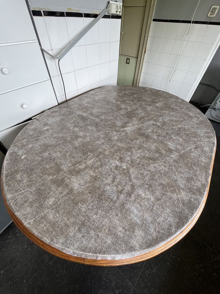 Mesa de madeira com extensao