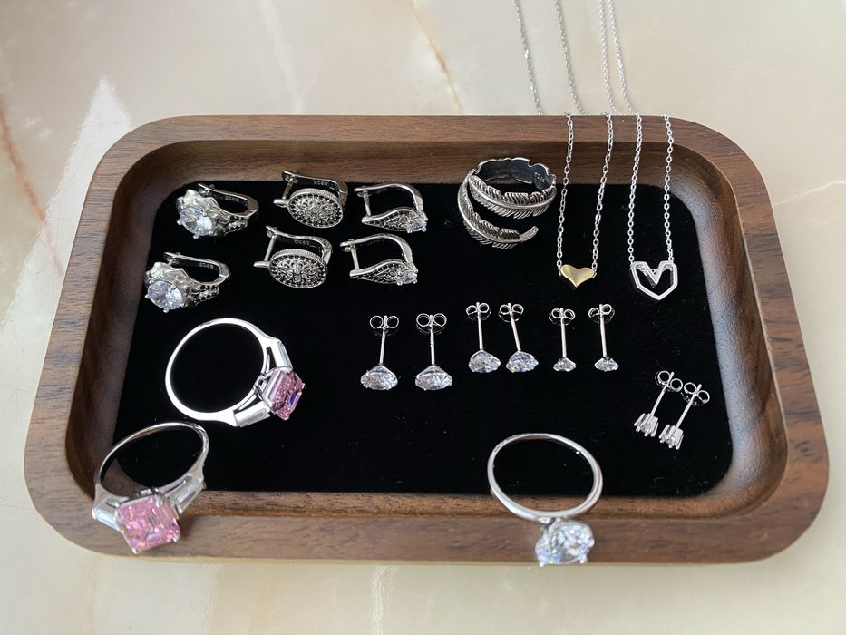 Розпродаж прикрас сережки пусети колечко