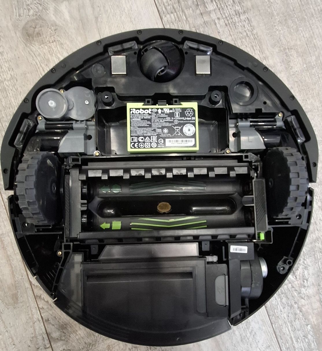 Irobot Roomba e5. Super stan!!!