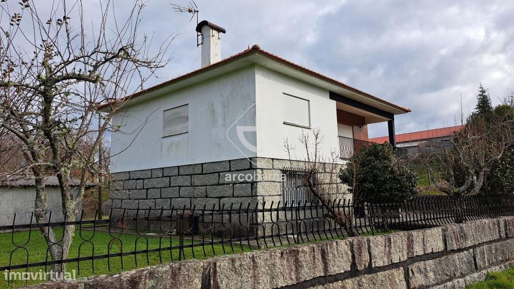 Moradia T3 com l1.250m2 terreno, Vascões, Paredes de Coura, 175.000€