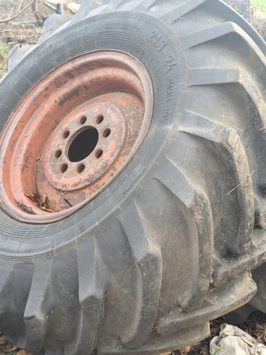 Продам СКАТИ на трактор Т-150,та Комбайн НИВА