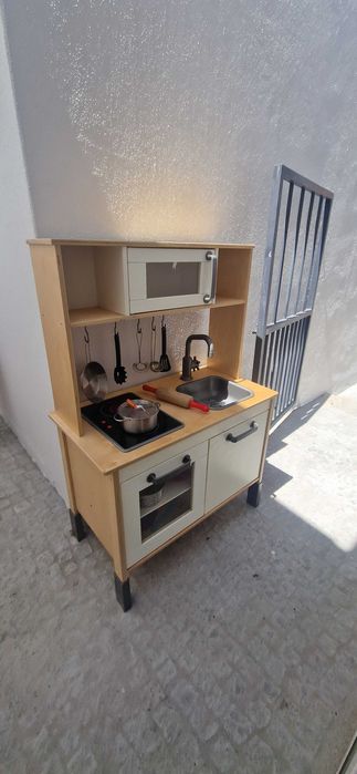 Cozinha de brincar para criança Ikea