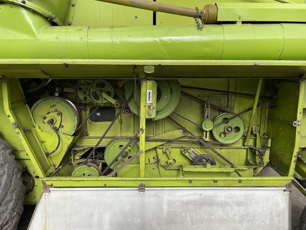 Claas Dominator 68