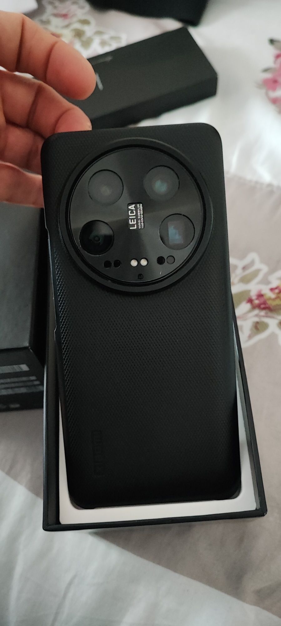 Xiaomi 14 ultra 512 gb 16 gb ram 650 euros