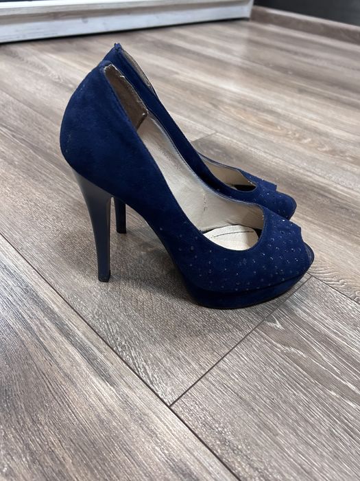 Платье вечернее