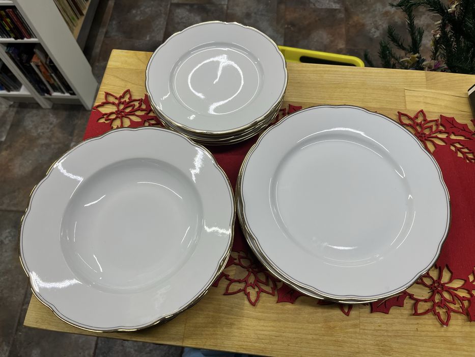 Serwis obiadowy talerze porcelanowe Czechosłowacja