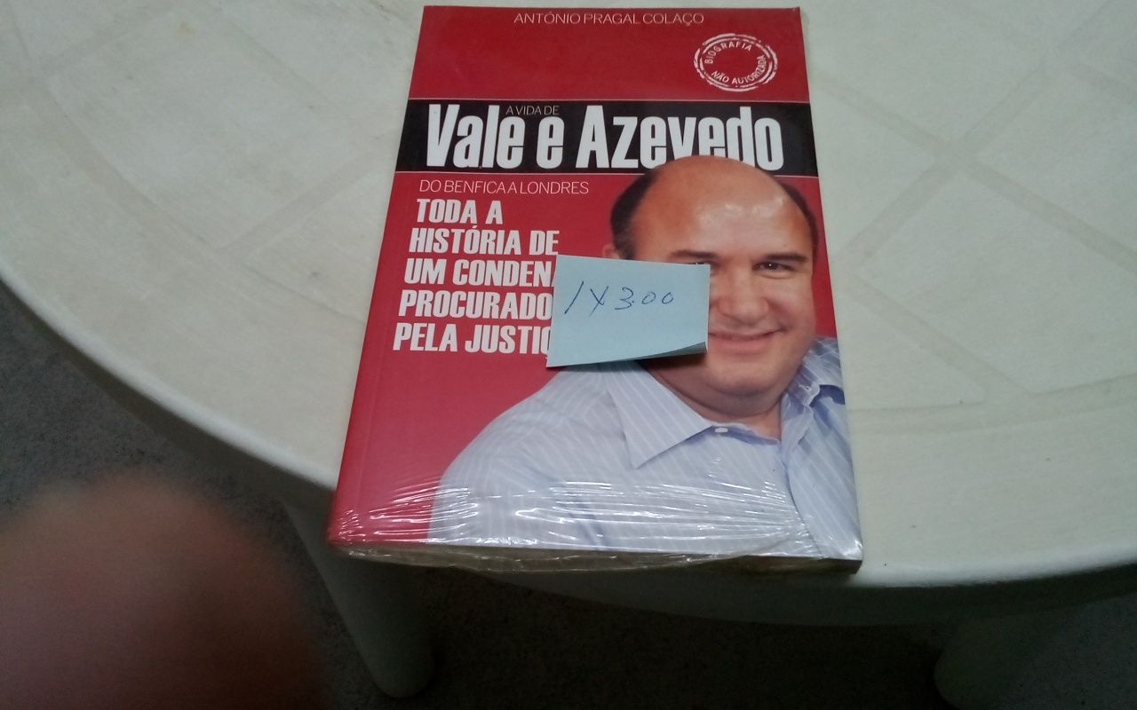 Livros diversos ,Alves dos Reis e outros.