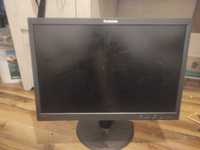 Monitor Lenovo z kablami