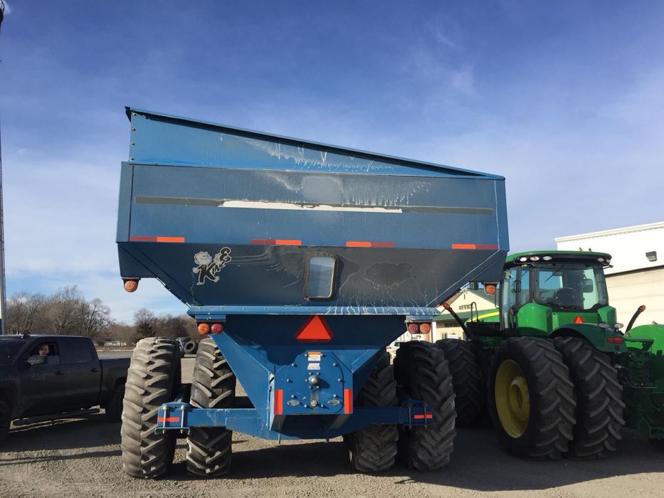 Продам бункер-перевантажувач зерна( ПБН) Kinze 1050