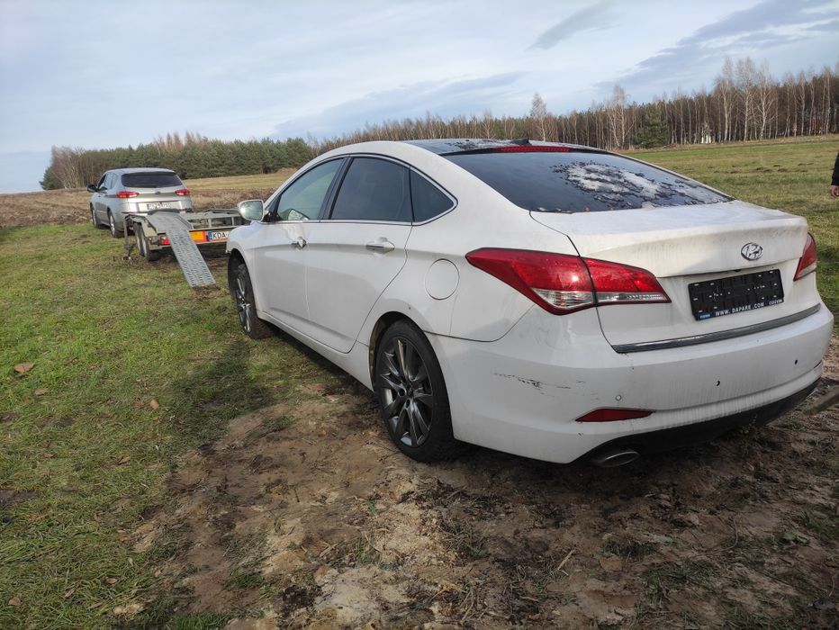 Lampy tyle Hyundai i40 sedan