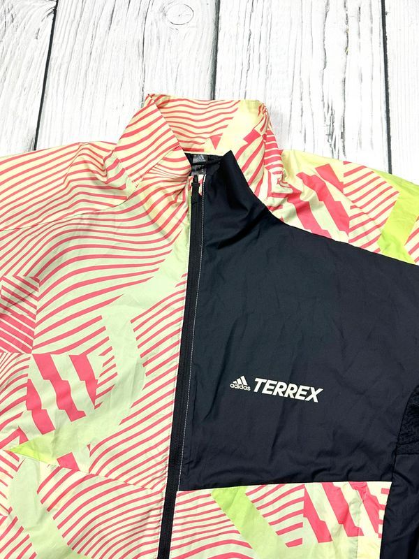 Adidas Terrex Trail Wind Lekka Kurtka Trekkingowa Damska Odblaski Logo