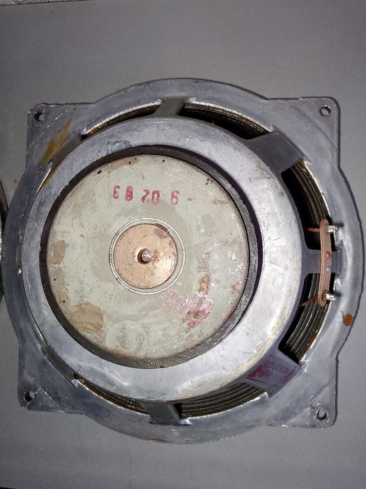 Динамики широкополосные ( под восстановление )