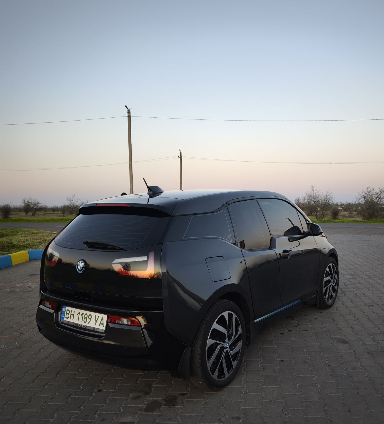 Продам БМВ i3 електро, терміново.