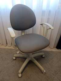 Fotel biurowy dla dziecka Krzesło Smart White GTP
