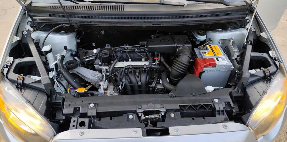 MITSUBISHI Colt 1.1 2009r.