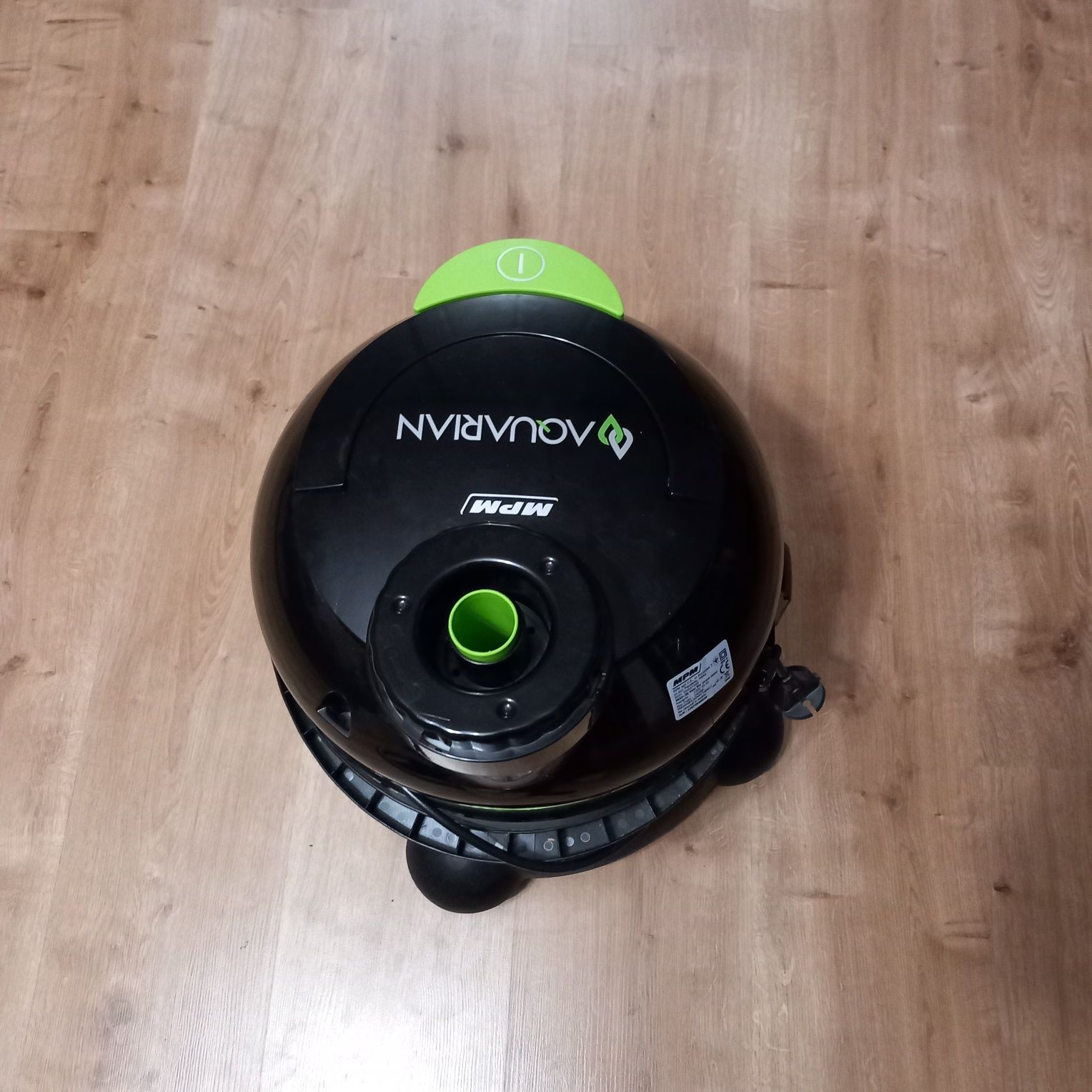 Odkurzacz wodny MPM MOD-30 AQUQRIAN HEPA 2400W
