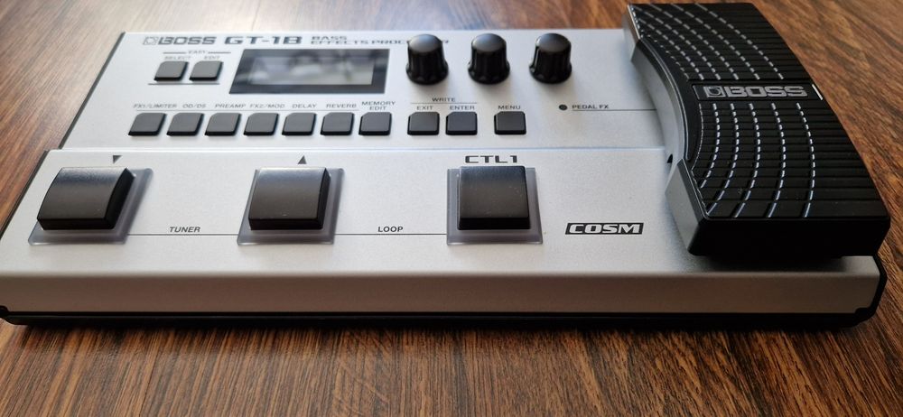 Multiefekt basowy Boss GT-1B