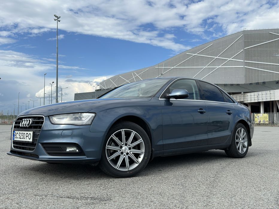 Audi A4 2015 дизель 2.0