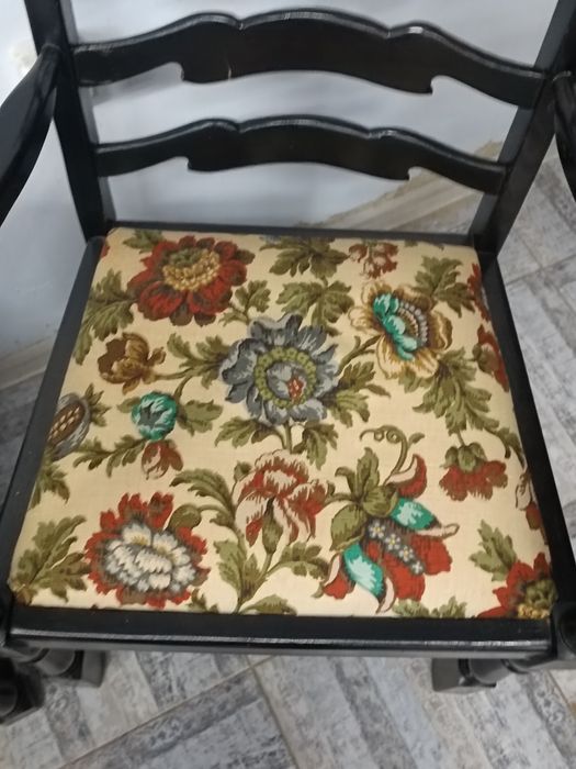 Столик телефонний з кріслом