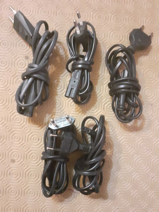 VGA Cables / C7 Adapter /64584354021507123