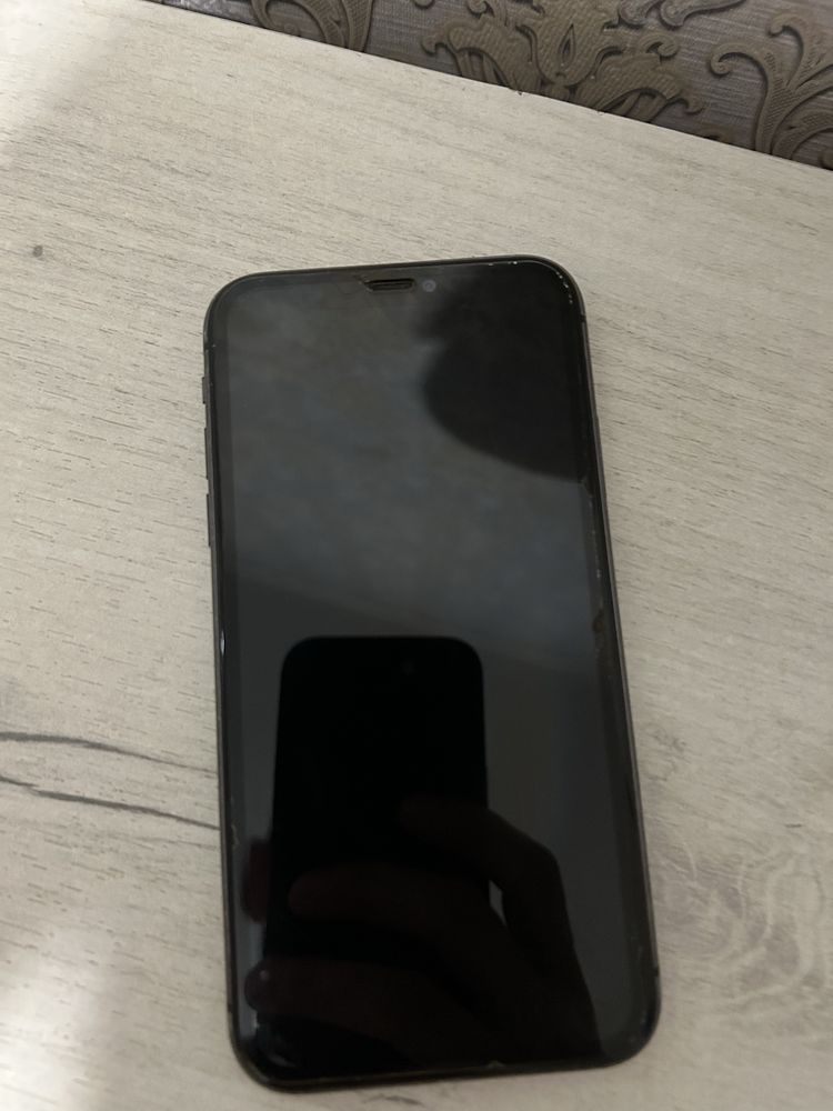 Iphone 11 в хорошем состоянии